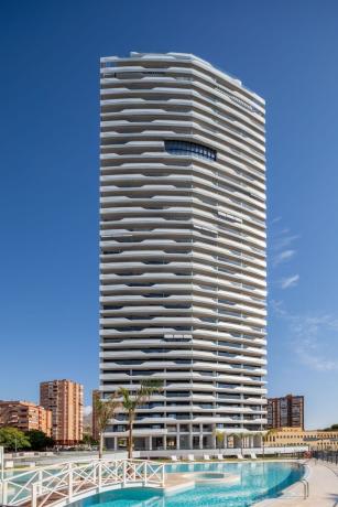 Ático en venta en  Ático en Avenida de Benissa, Playa de Poniente, Benidorm, Benidorm photo 1