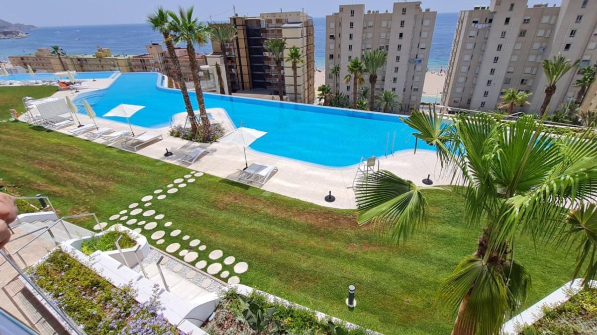 Venta de ático en  Ático en Avenida República Argentina, Playa de Poniente, Benidorm, Benidorm photo 2