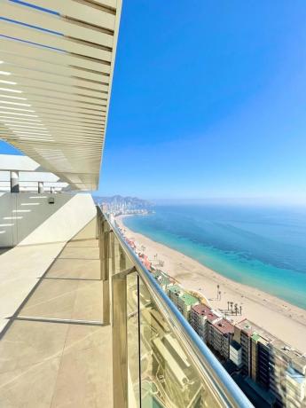 Ático en venta en  Ático en Pueblo Poniente, Benidorm, Benidorm photo 1
