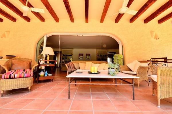 Casa o chalet independiente en Calle de Moscú, Zona Sierra Helada, Benidorm thumbnail 1