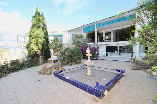 Casa o chalet independiente en Calle Pekín, Zona Sierra Helada, Benidorm photo 2