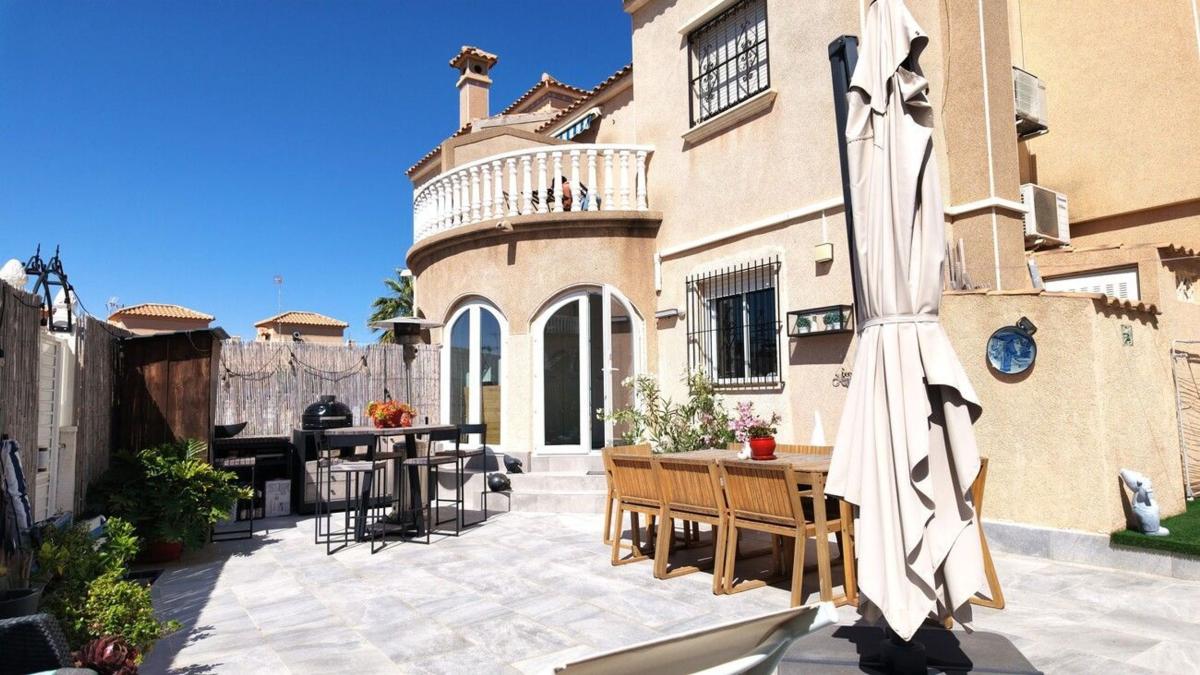 Продажа квартиры на Piso en Blue Lagoon - Galán, San Miguel de Salinas, Сан-Мигель-де-Салинас
 photo 2