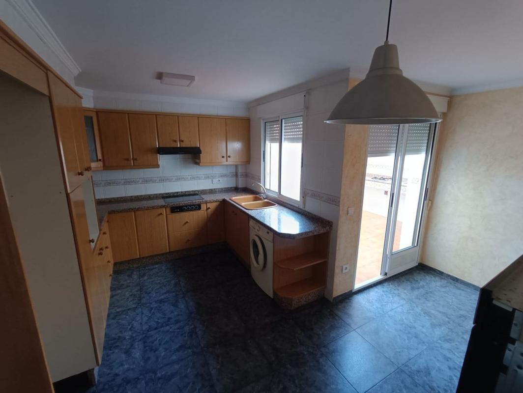 Недвижимость на продажу и в аренду в Испании photo 3