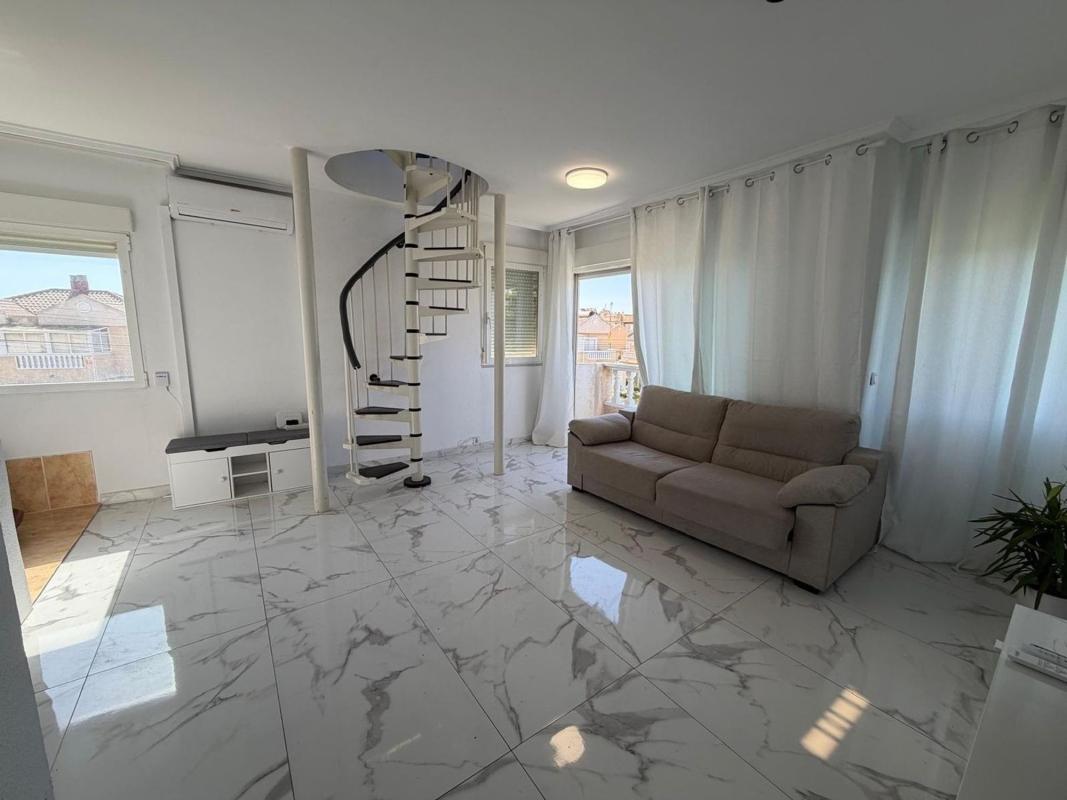 Venta de duplex en Dúplex en Calle Argonautas, Aguas Nuevas, Torrevieja, Torrevieja photo 1