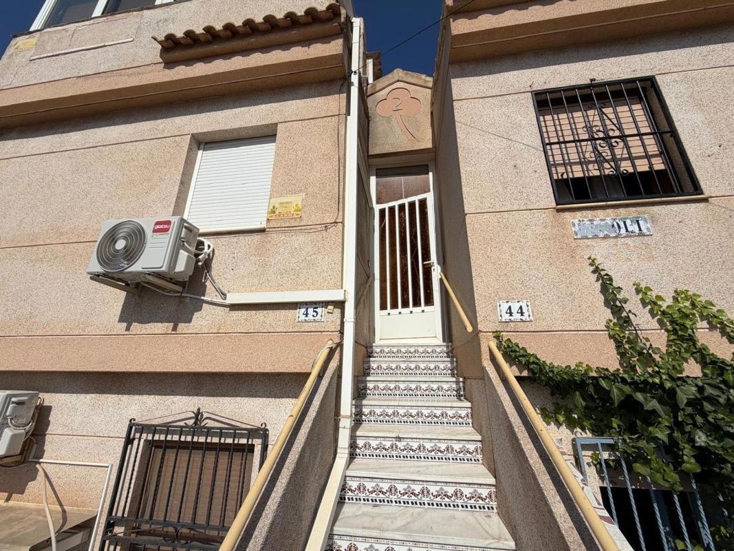 Venta de duplex en Dúplex en Calle Argonautas, Aguas Nuevas, Torrevieja, Torrevieja photo 2