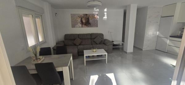 Venta de piso en Piso en El Acequión, Torrevieja, Torrevieja
thumbnail 2