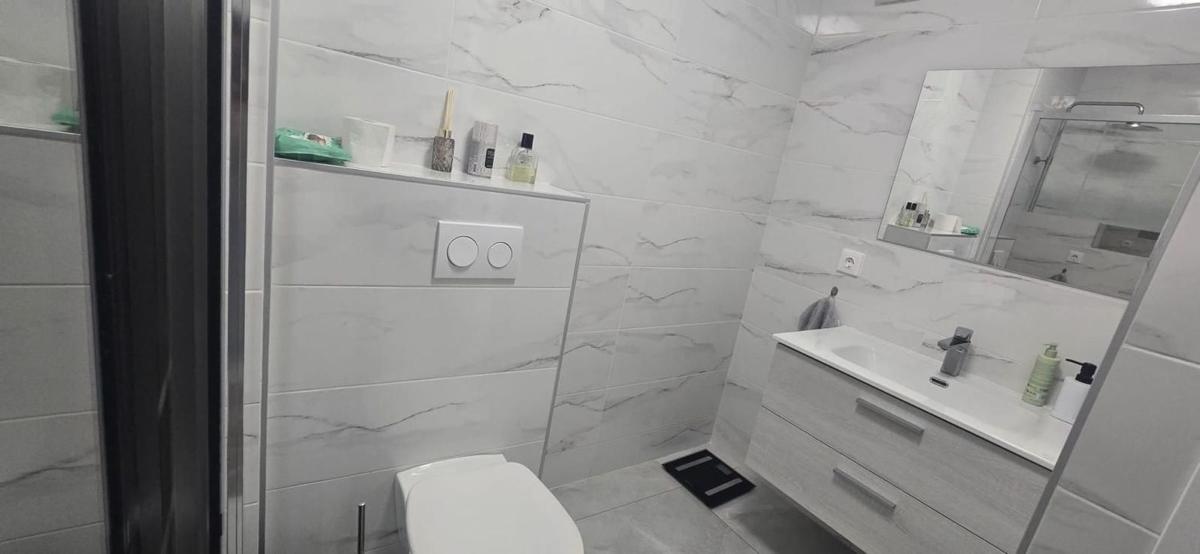 Venta de piso en Piso en El Acequión, Torrevieja, Torrevieja
photo 3