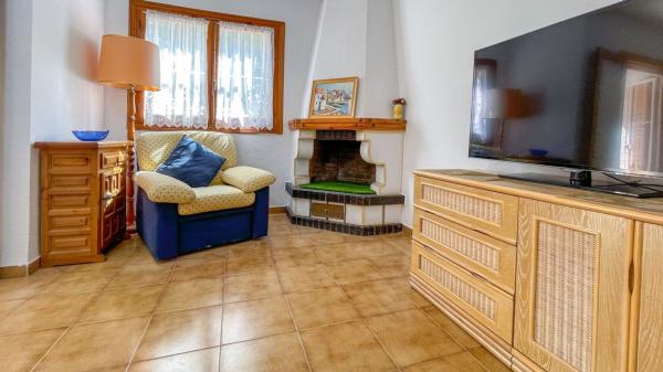 Chalet pareado en Playa Flamenca, Orihuela thumbnail 2