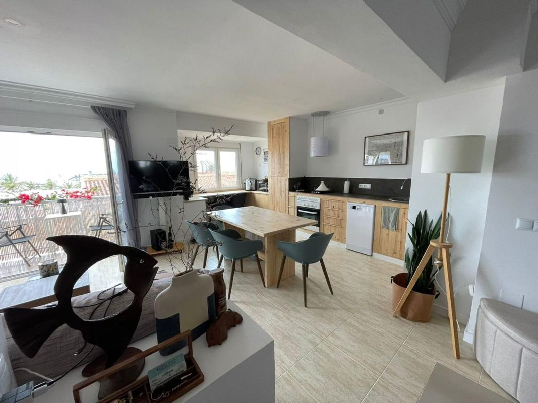Venta de piso en Piso en Centro Urbano, Denia, Denia
photo 1