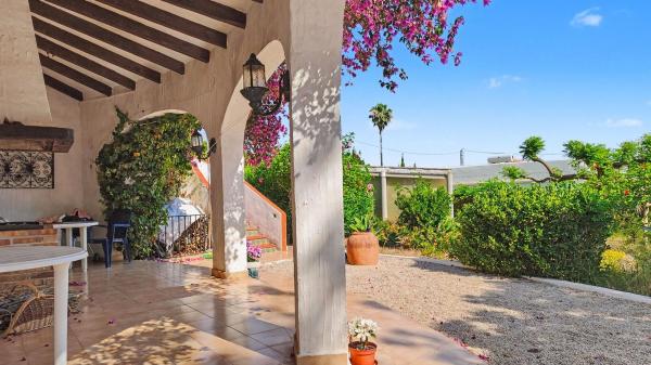 Chalet independiente en venta en Casa o chalet en El Montgó, Denia, Denia
 photo 2