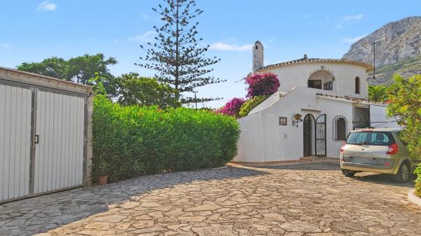 Chalet independiente en venta en Casa o chalet en El Montgó, Denia, Denia
 photo 4