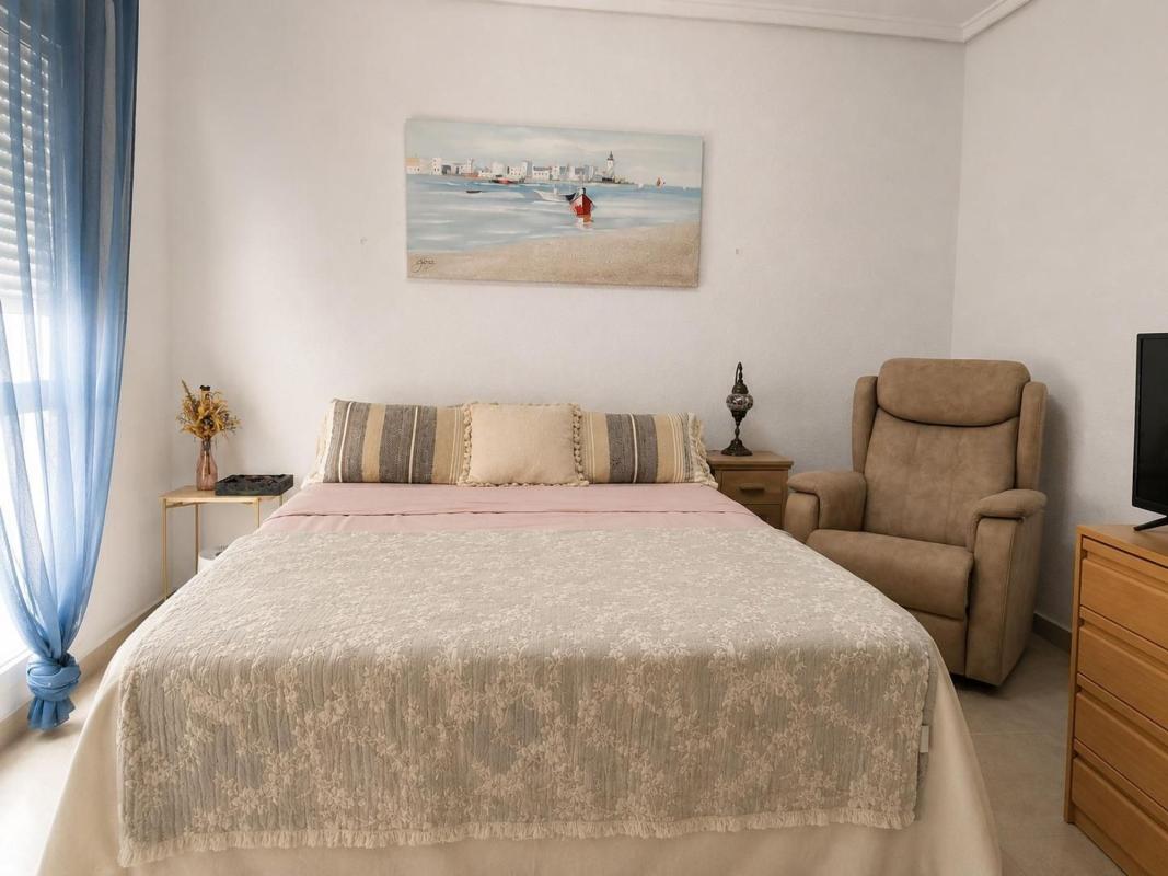 Sprzedaż mieszkania w Piso en Calle Mayor, 79, Gaspar Perrelló, Torrevieja, Torrevieja
photo 5