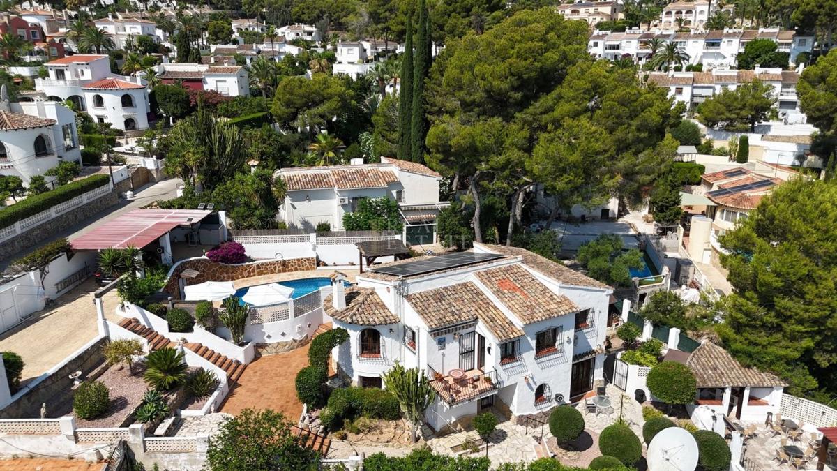 Продажа отдельного шале в Casa o chalet en Pinar de Advocat-Cometa, Moraira, Морайра photo 3
