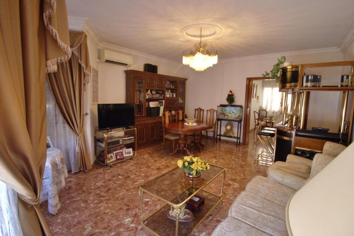 Propiedades en venta y alquiler en España photo 2
