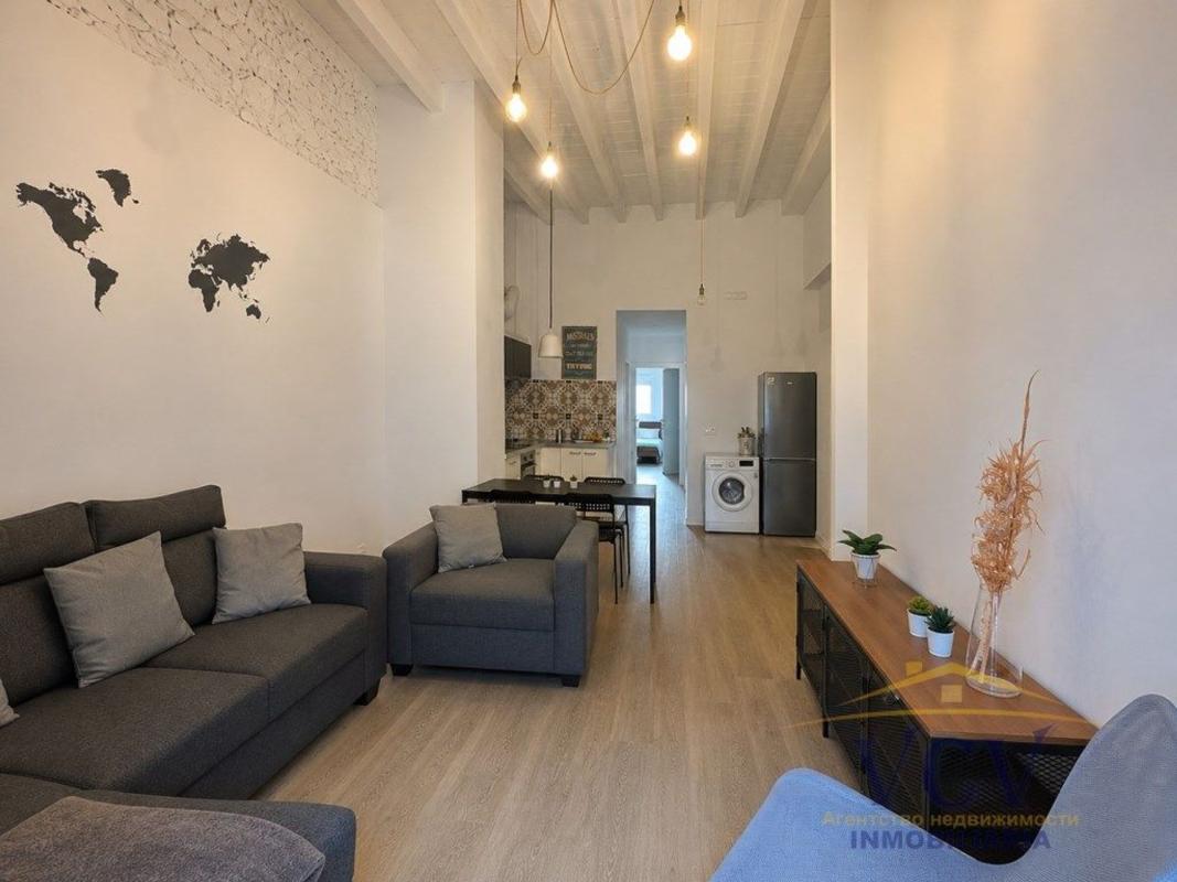 Venta de piso en Piso en Calle Poeta Quintana, Mercado, Alicante / Alacant, Alicante / Alacant
photo 2