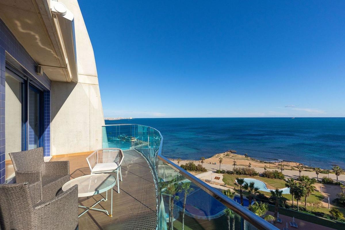 Penthouse sale in Ático en Punta Prima, Torrevieja, Torrevieja photo 1
