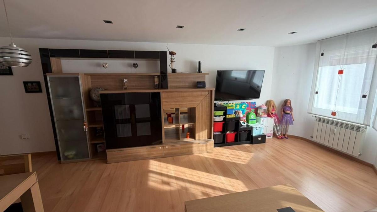 Продажа квартиры на Piso en Plaza Miguel Hernández, 6, Barri Santa Rosa, Alcoy / Alcoi, Алкой
photo 1