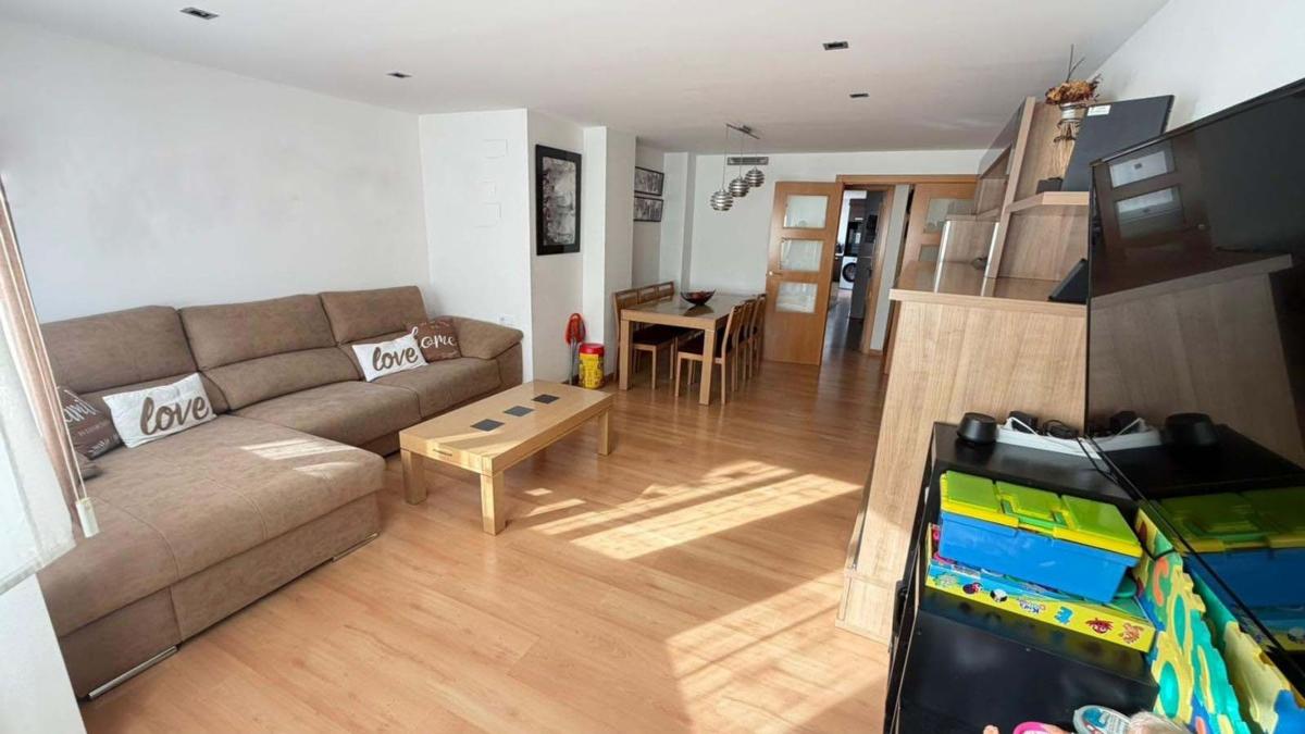 Продажа квартиры на Piso en Plaza Miguel Hernández, 6, Barri Santa Rosa, Alcoy / Alcoi, Алкой
photo 2