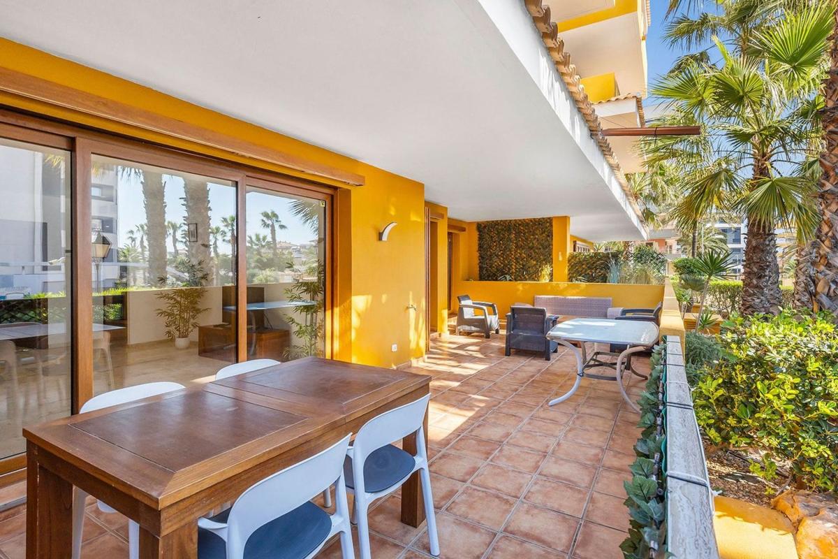 Sale of apartment in Piso en Calle Mar Rizada, Punta Prima, Torrevieja, Torrevieja
 photo 5