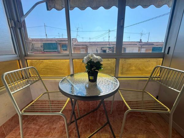 Duplex en venta en Dúplex en Villa De Chiva, Virgen del Remedio - Parque lo Morant, Alicante / Alacant, Alicante / Alacant photo 1