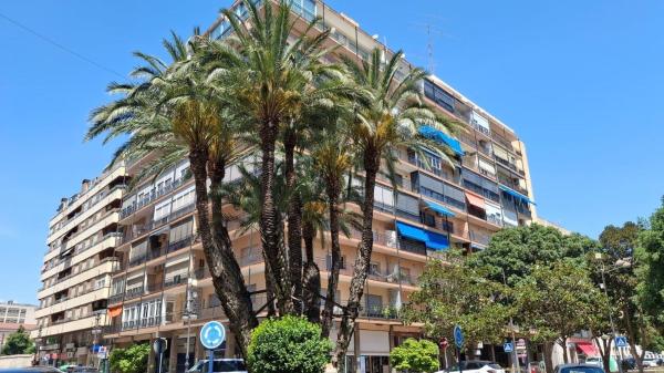 Venta de piso en Piso en Calle Valencia, 9, Orihuela Ciudad, Orihuela, Orihuela
photo 1