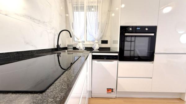 Sale of flat in Piso en Puerto Deportivo, Torrevieja, Torrevieja
 photo 4