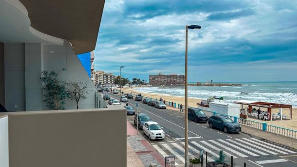 Venta de piso en Piso en Playa de los Locos, Torrevieja, Torrevieja
photo 1
