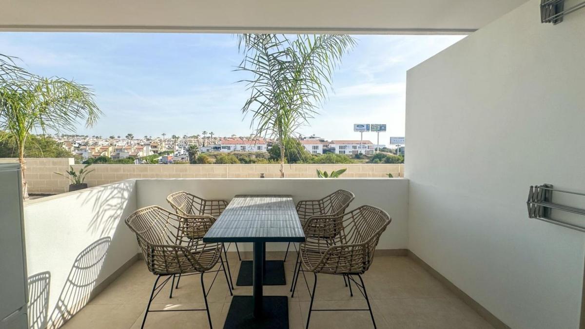 Venta de piso en Piso en Playa Flamenca, Orihuela, Orihuela
photo 3