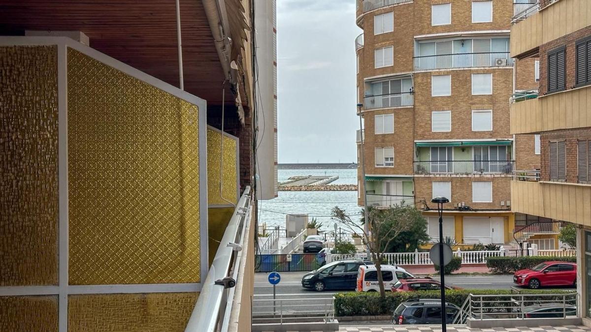 Venta de piso en Piso en Playa de los Náufragos, Torrevieja, Torrevieja
 photo 2