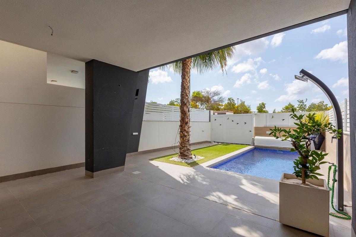 Properties for sale and rent in Spain photo 2