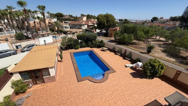 Casa o chalet independiente en Los Balcones - Los Altos del Edén, Torrevieja photo 1