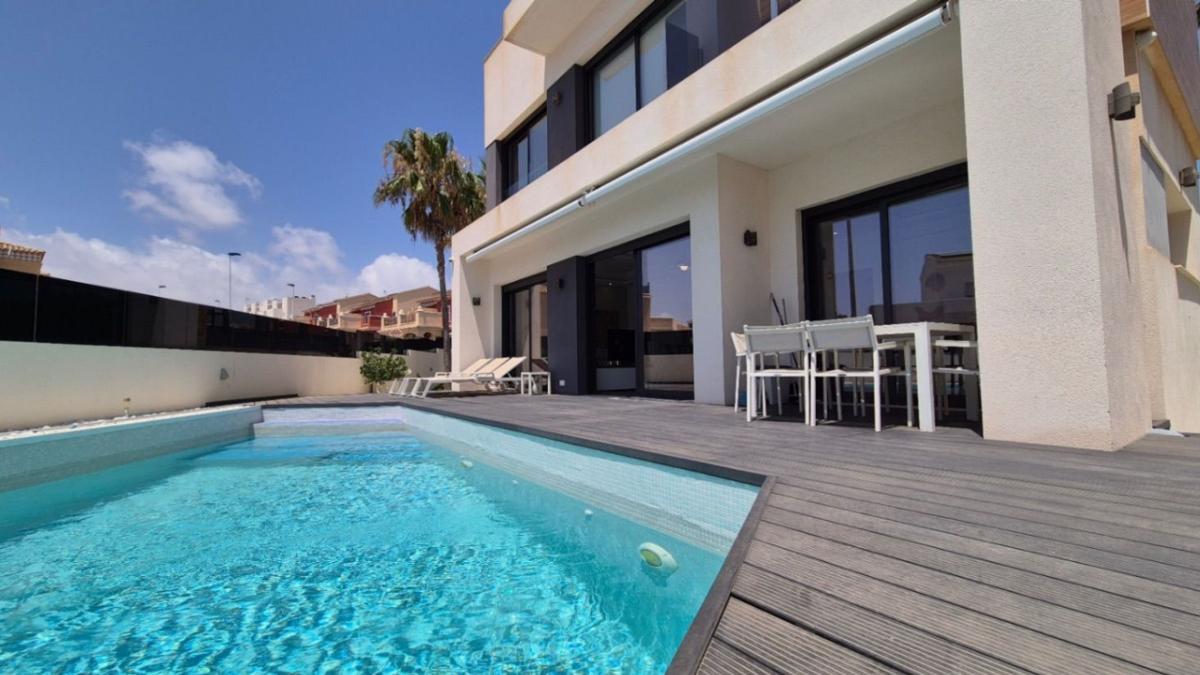 Propiedades en venta y alquiler en España photo 1