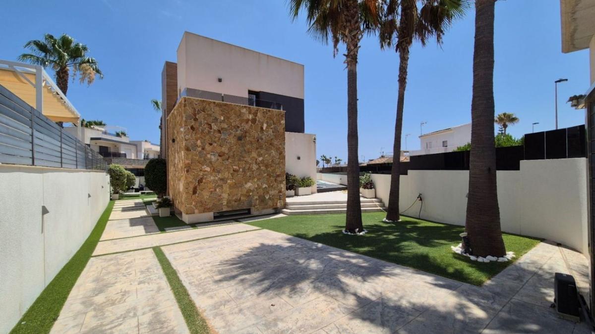 Propiedades en venta y alquiler en España photo 5