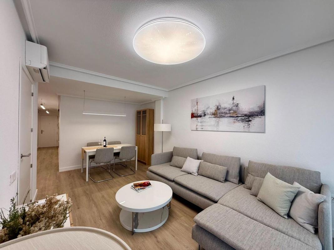 Продажа пентхауса на  Ático en Calle la Loma, 80, Avenida Habaneras - Curva de Palangre, Torrevieja, Торревьеха photo 3