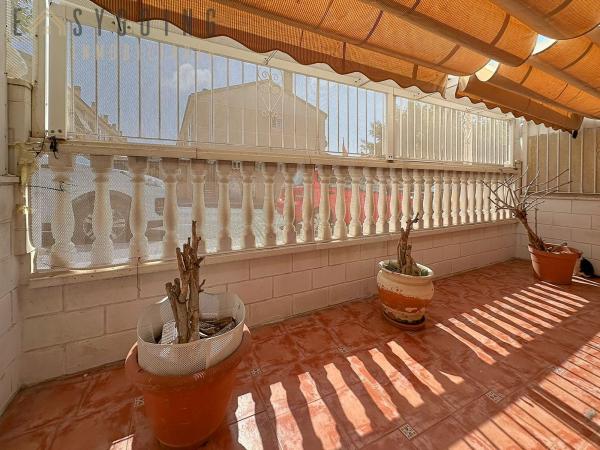 Chalet adosado en Logroño, Centro, Santa Pola thumbnail 1