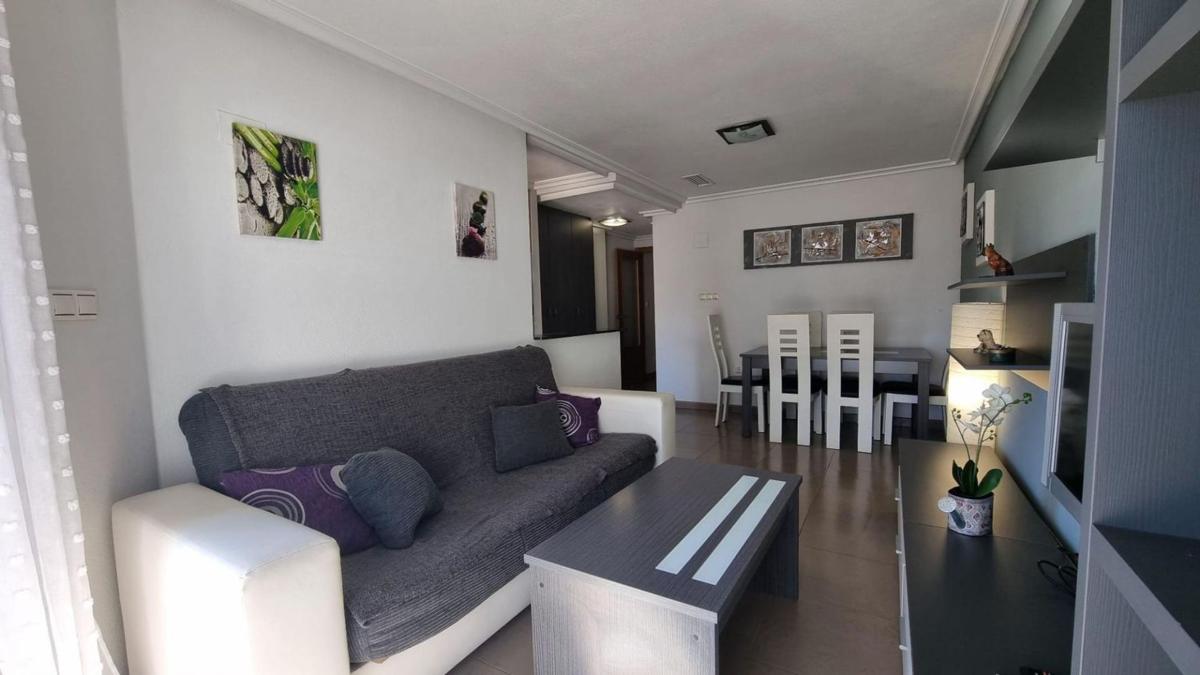Venta de piso en Piso en Calle Apolo, 59, Centro - Muelle Pesquero, Torrevieja, Torrevieja
photo 2