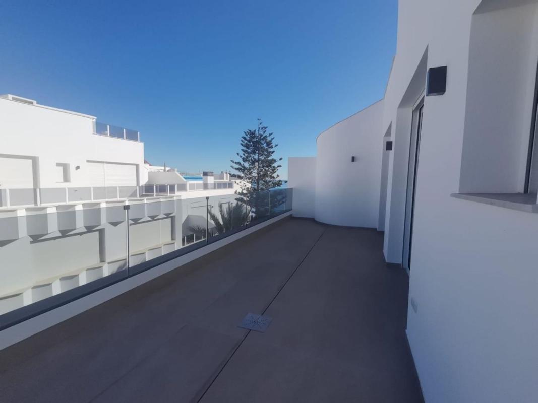 Продажа пентхауса на  Ático en Calle Mar Baltico, Playa de los Locos, Torrevieja, Торревьеха photo 2