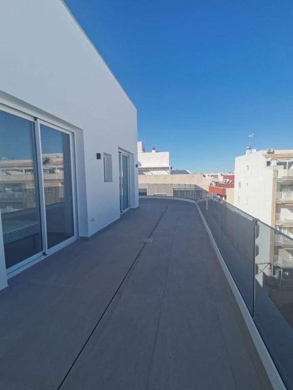 Продажа пентхауса на  Ático en Calle Mar Baltico, Playa de los Locos, Torrevieja, Торревьеха photo 5