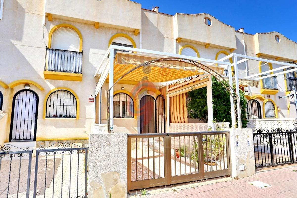 Propiedades en venta y alquiler en España photo 1