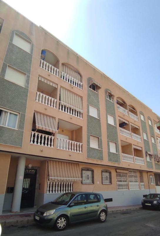 Venta de piso en Piso en Calle Helsinki, Playa de los Locos, Torrevieja, Torrevieja
photo 1
