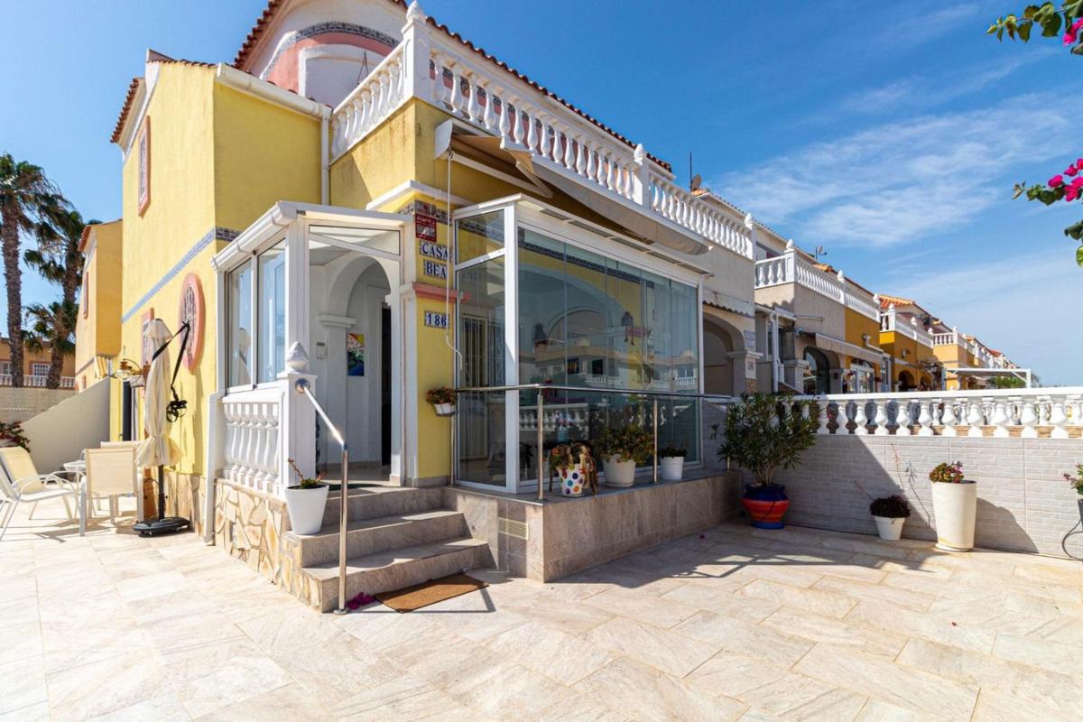 Venta de chalet independiente en Casa o chalet en La Regia, Orihuela, Orihuela
photo 1