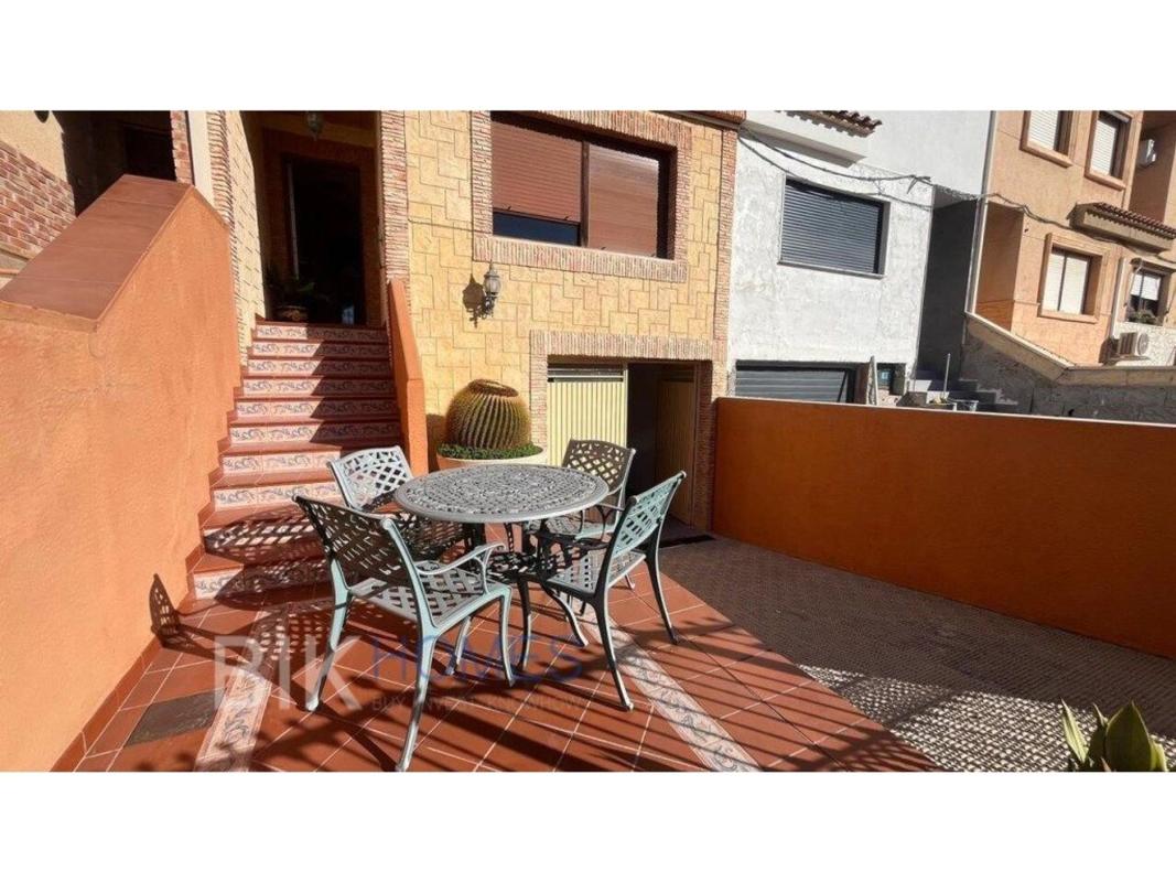 Propiedades en venta y alquiler en España photo 3