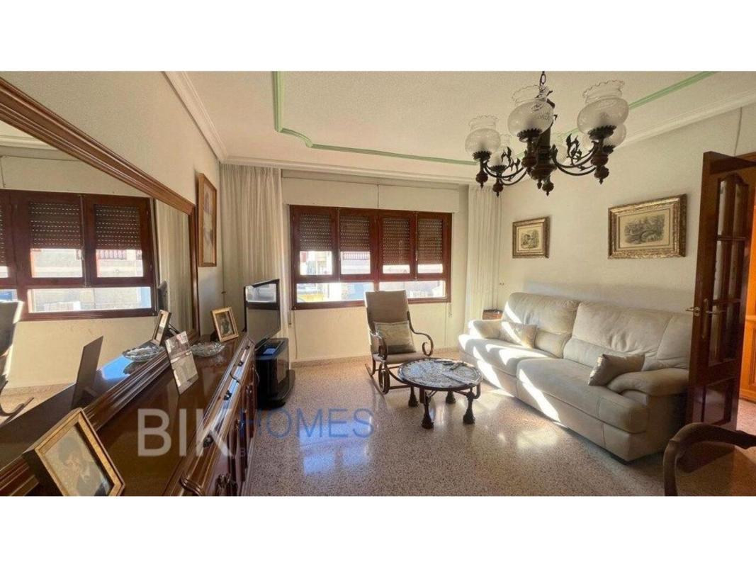 Propiedades en venta y alquiler en España photo 4