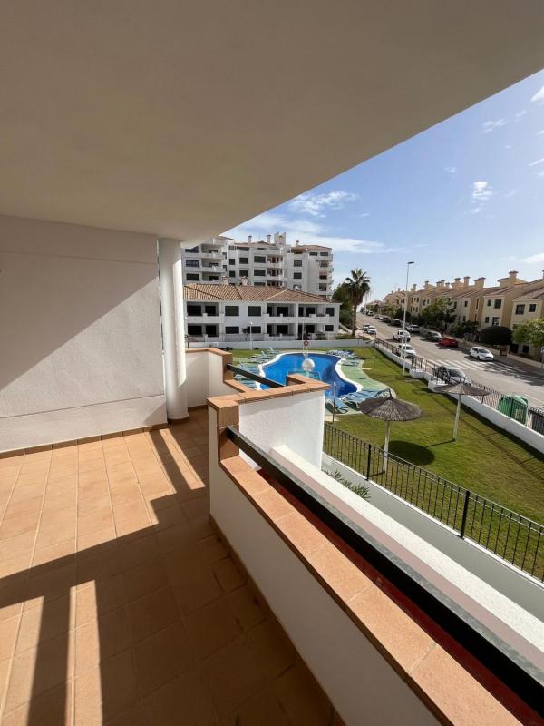 Sprzedaż mieszkania w Piso en Avenida de Ibiza, Lomas de Campoamor, Orihuela, Orihuela
 photo 4