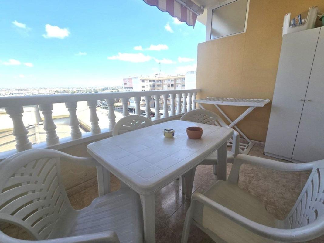 Продажа квартиры на Piso en Calle Santa Trinidad, El Molino, Torrevieja, Торревьеха
 photo 2