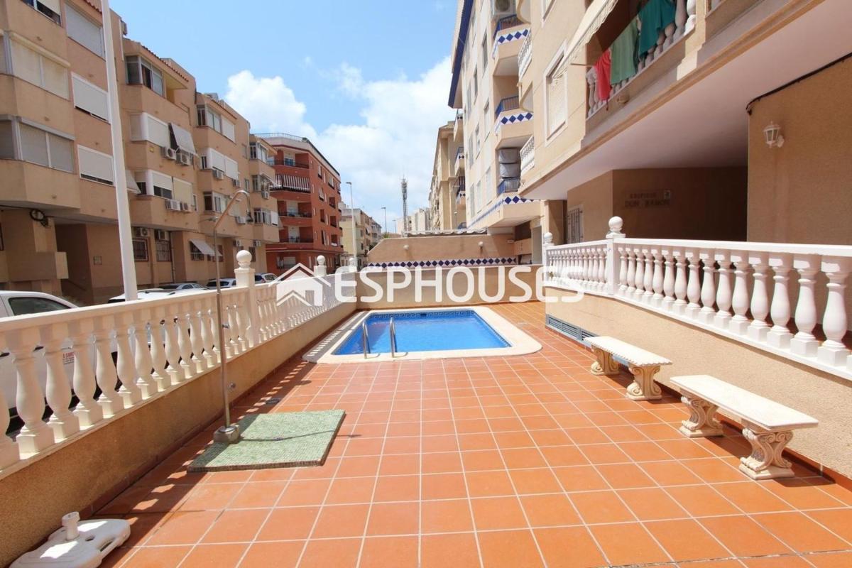 Venta de piso en Piso en Zona Pueblo, Guardamar del Segura, Guardamar del Segura
 photo 2