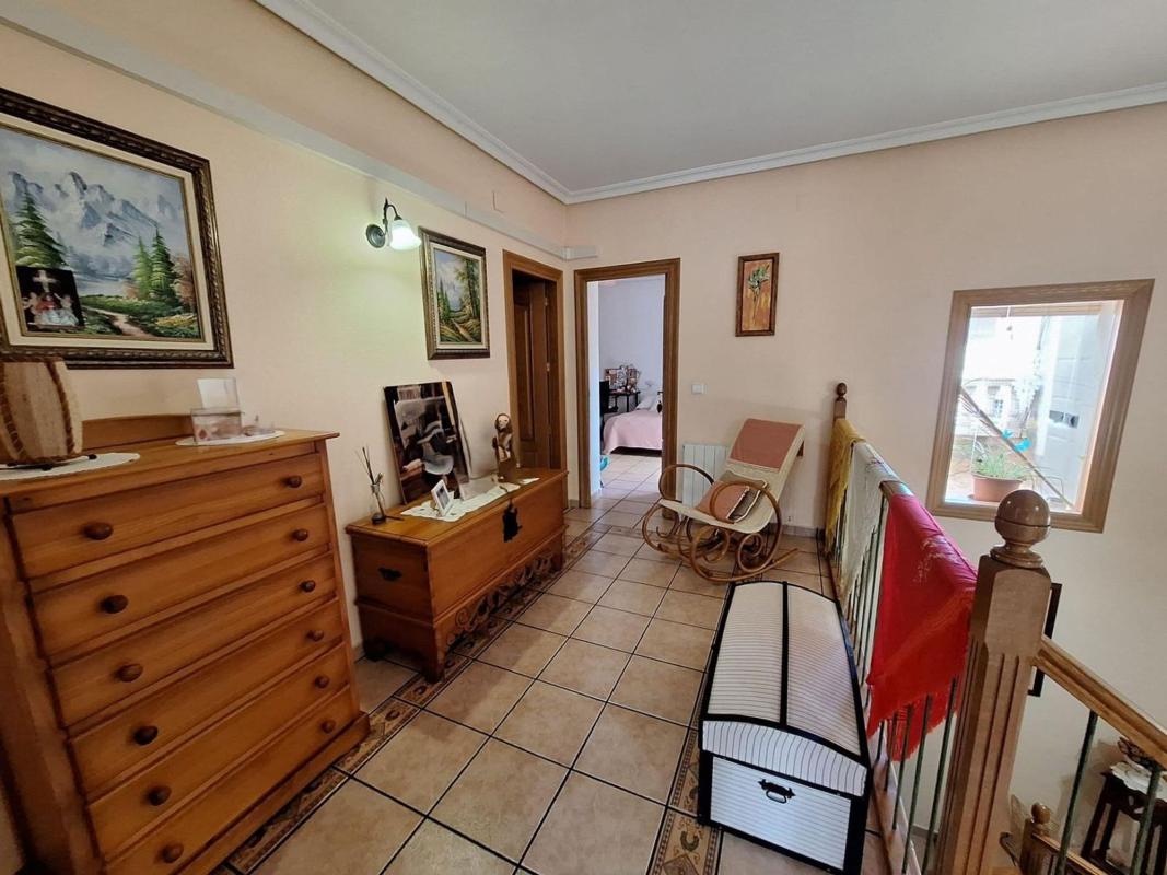 Недвижимость на продажу и в аренду в Испании photo 1