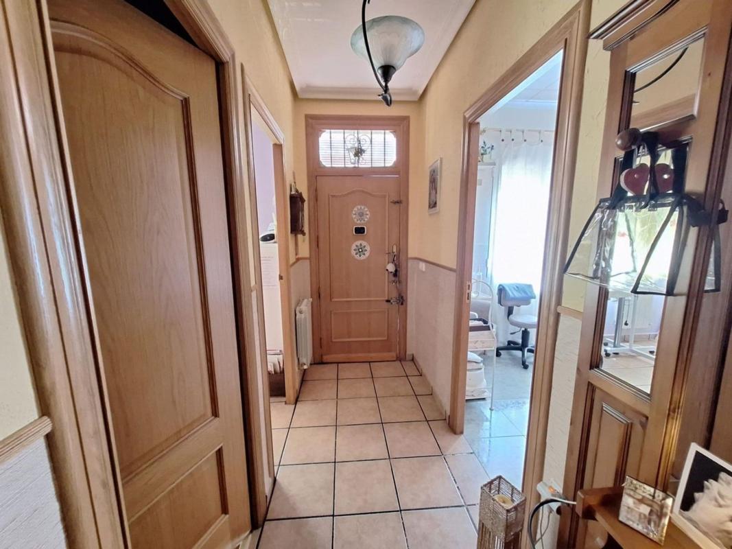 Недвижимость на продажу и в аренду в Испании photo 3
