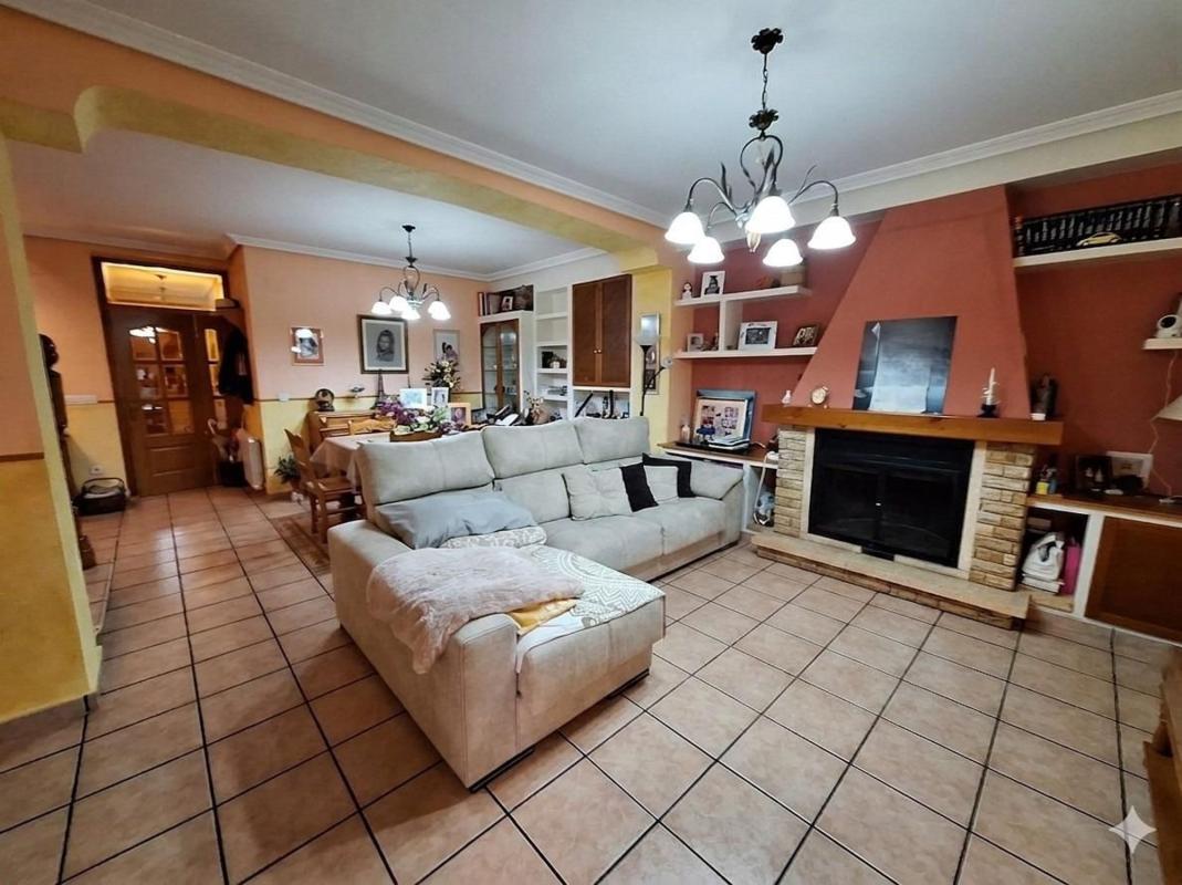 Недвижимость на продажу и в аренду в Испании photo 4