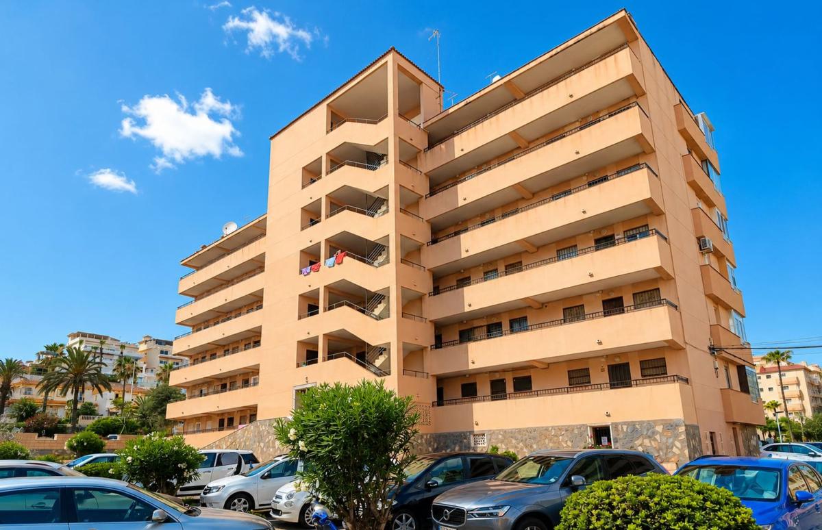 Sprzedaż mieszkania w Piso en Sirenas De Las, 10, Miramar - Torre del Moro, Torrevieja, Torrevieja
photo 1
